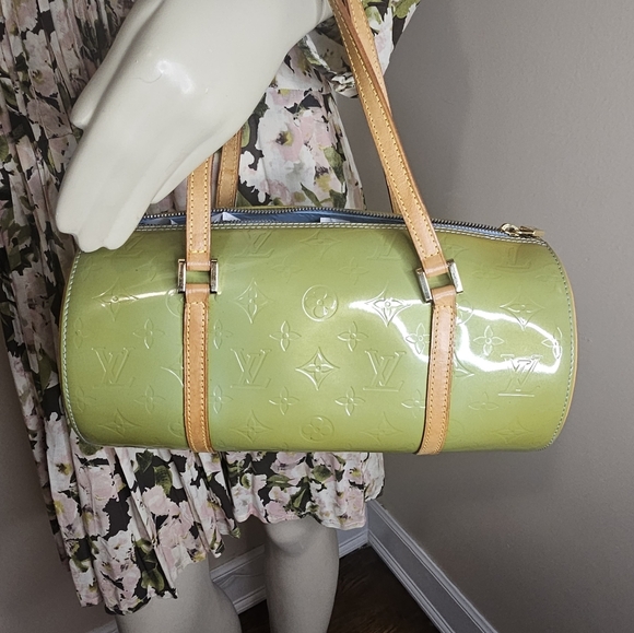 Louis Vuitton Bedford Vernis Shoulder Bag Purse. With Dustbag included. VI0929 - Picture 5 of 13